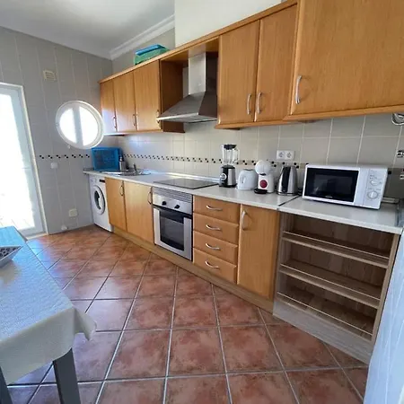 2 Bedrooms Vale Parra Praia Da Gale In A Privat Condominio Apartment
